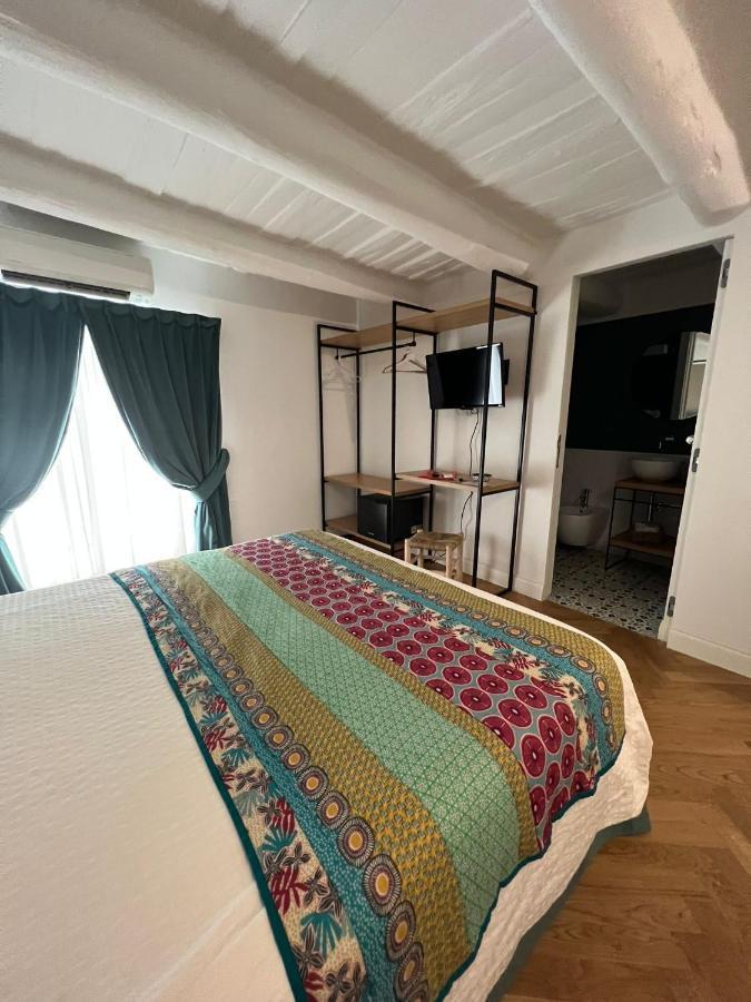 Ferrandina1 Guest House เนเปิลส์ ภายนอก รูปภาพ