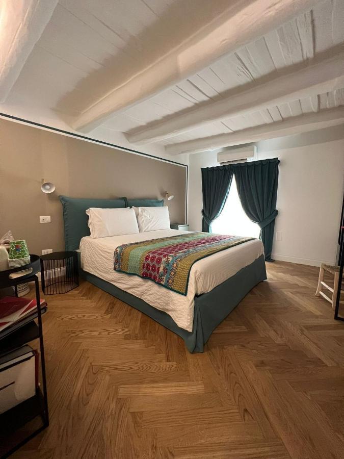 Ferrandina1 Guest House เนเปิลส์ ภายนอก รูปภาพ